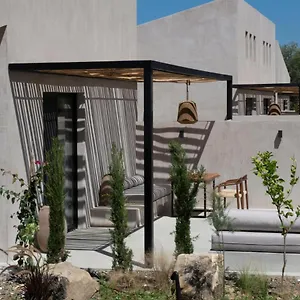 Ξενοδοχείο με διαμερίσματα Pure, Όρμος Παναγιάς